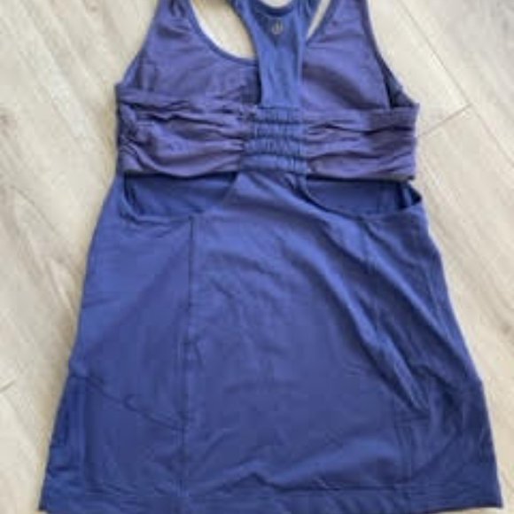 Lululemon tank top-size 6 - Picture 2 of 3